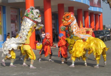 múa lân phúc lộc thọ